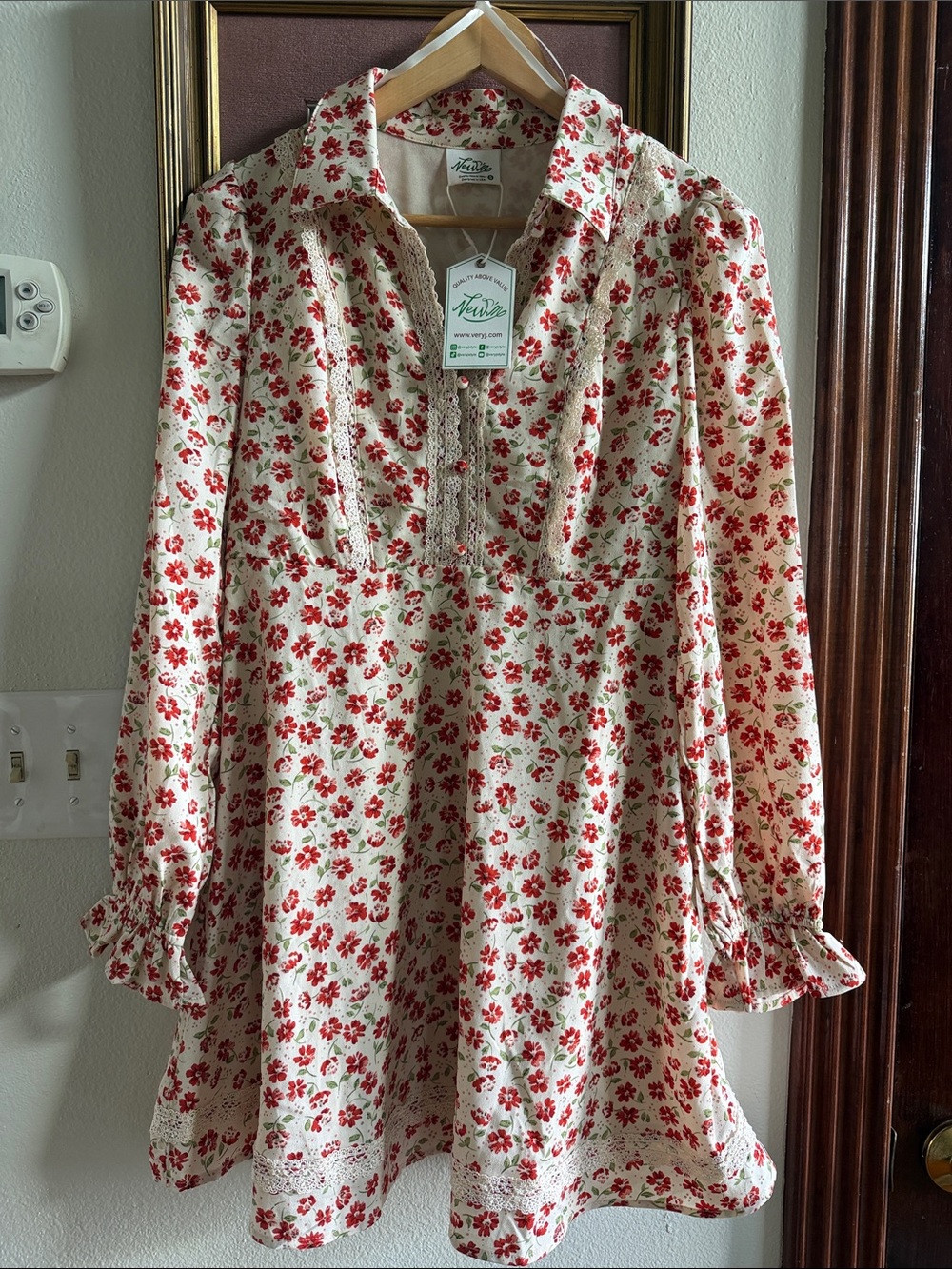 New In by Very J Cream Mini Dress with Red Floral Print